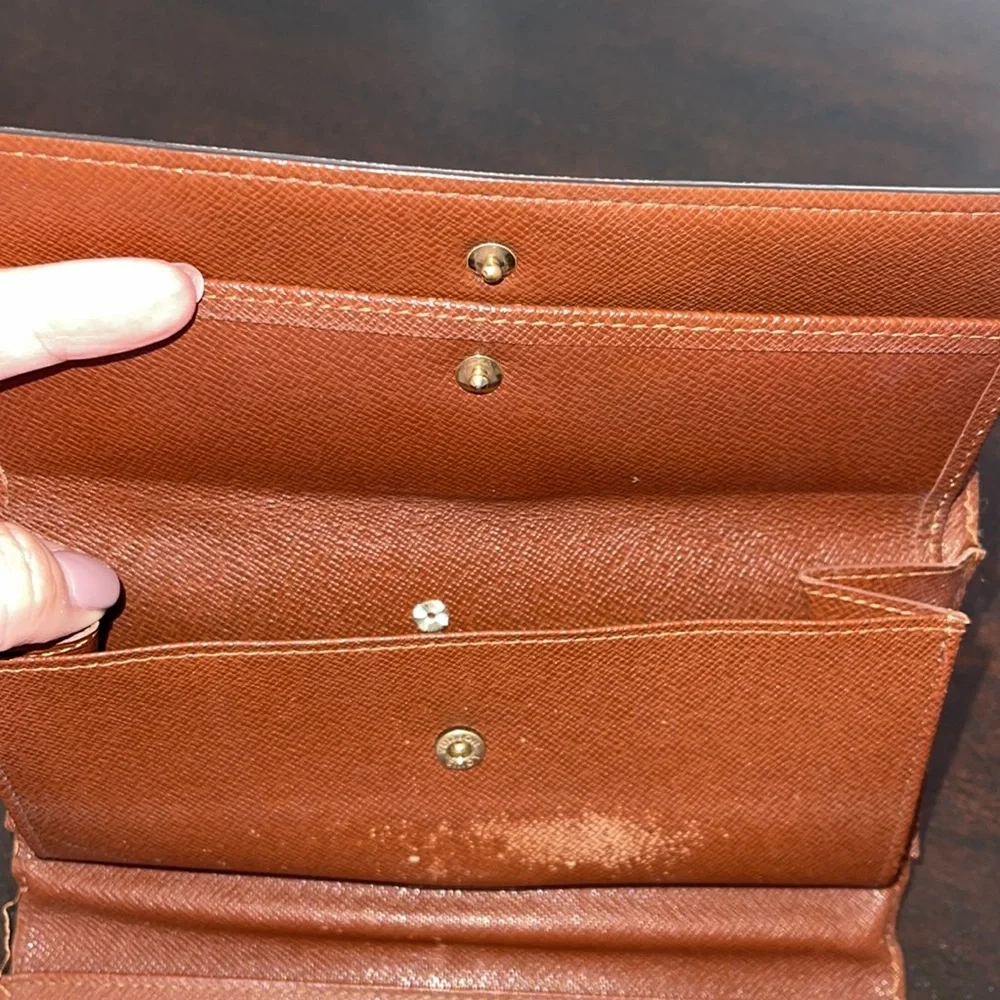 Authentic Louis Vuitton Wallet - Picture 4 of 9